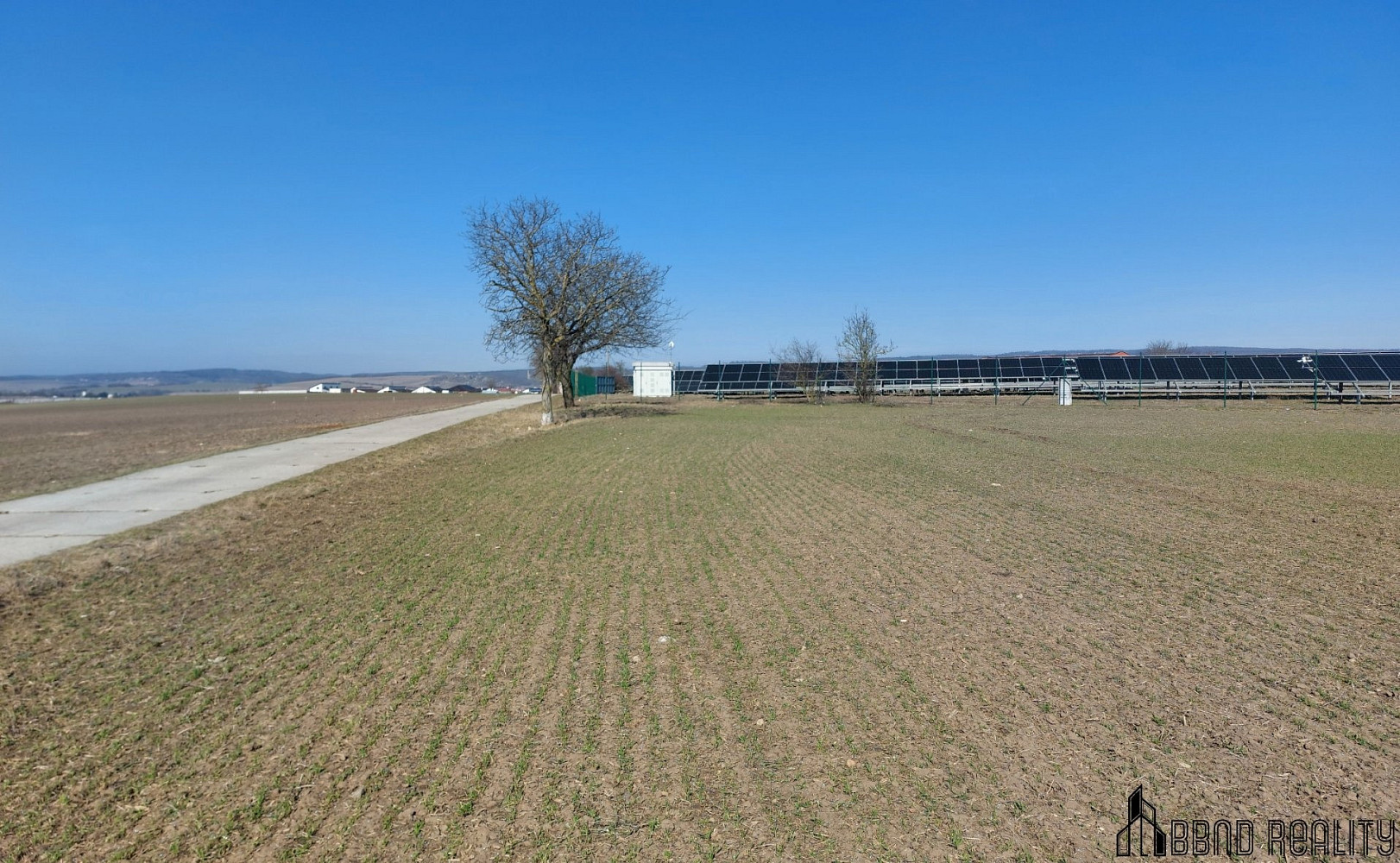 Prodej komerčního pozemku 917 m² – fotografie 4