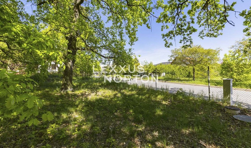 Prodej stavebního pozemku 1 282 m², Černošice – náhled fotky 4