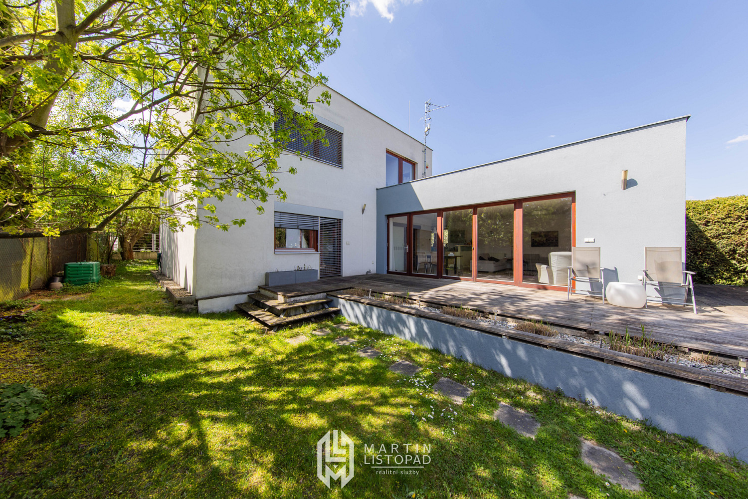 Prodej domu 196 m² s pozemkem 750 m²