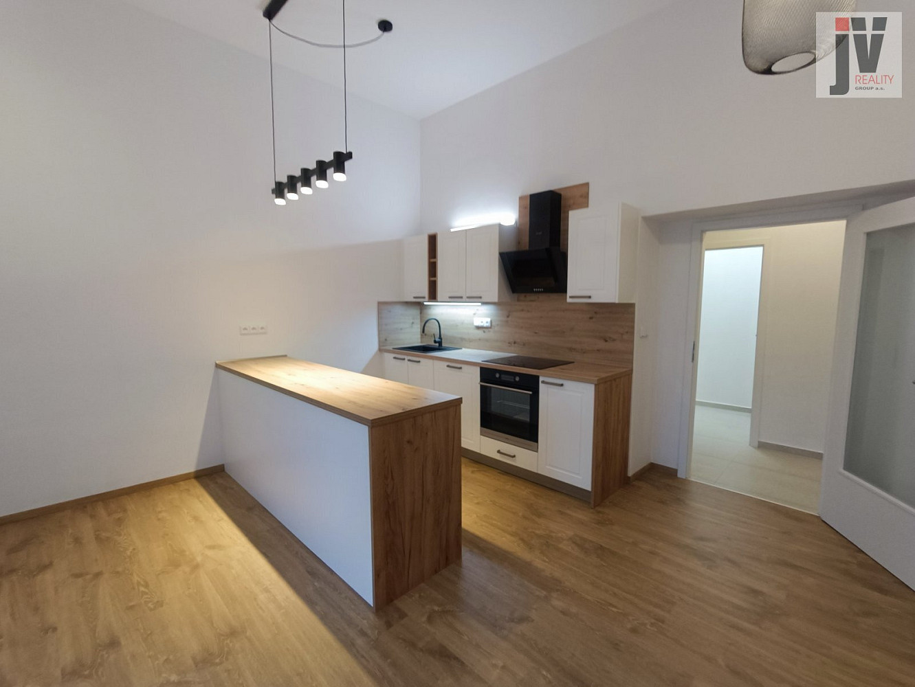 Pronájem bytu 2+kk 60 m² – fotografie 2