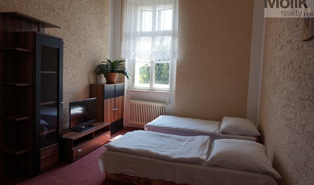 Prodej restaurace 1 517 m², Postoloprty – náhled fotky 8