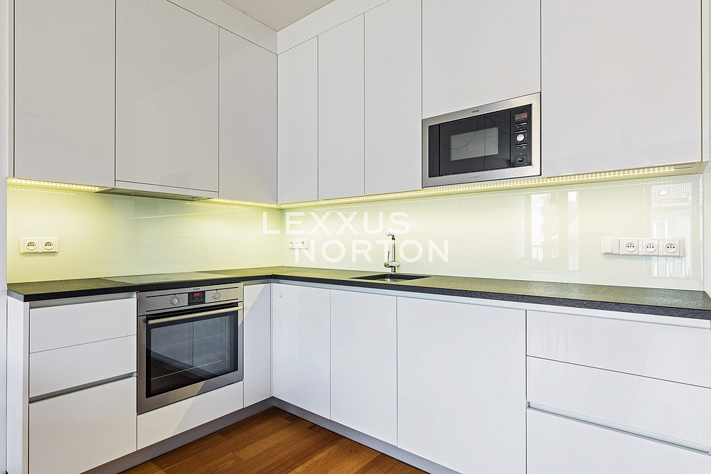 Pronájem bytu 2+kk 62 m² — photo 2