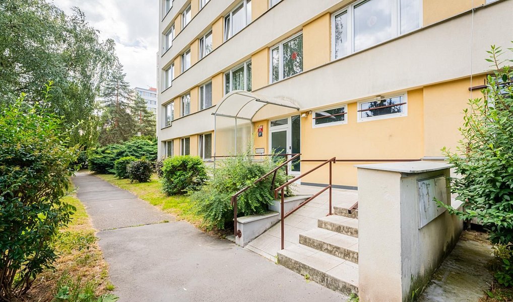 Pronájem bytu 3+1 68 m², Praha – náhled fotky 39