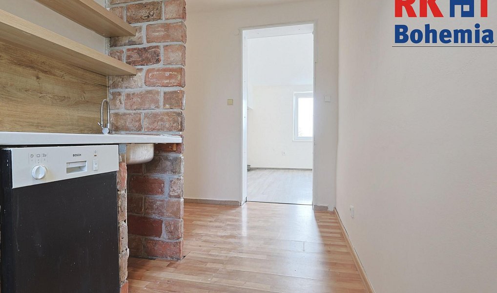 Prodej bytu 3+1 79 m², Pátek – náhled fotky 6