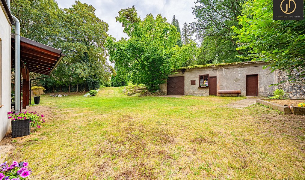 Prodej zemědělského objektu 300 m², Roztoky – náhled fotky 2