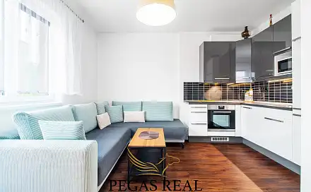 Prodej bytu 2+kk 48 m², Gen. Peřiny, Hustopeče, okres Břeclav