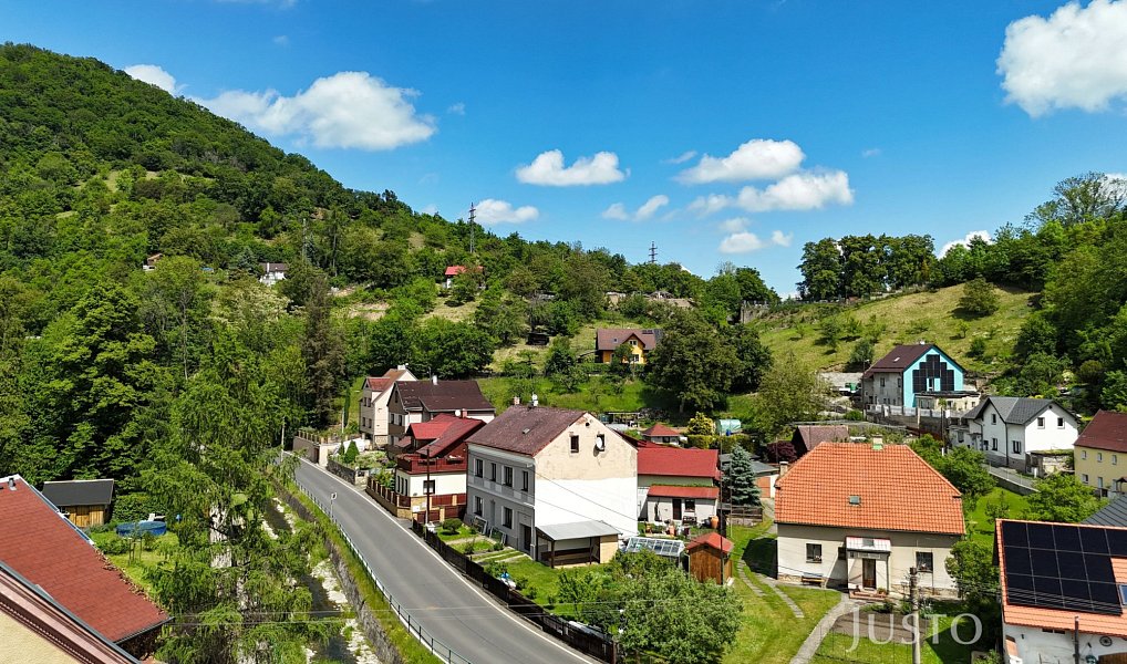 Prodej stavebního pozemku 2 519 m², Povrly – náhled fotky 20