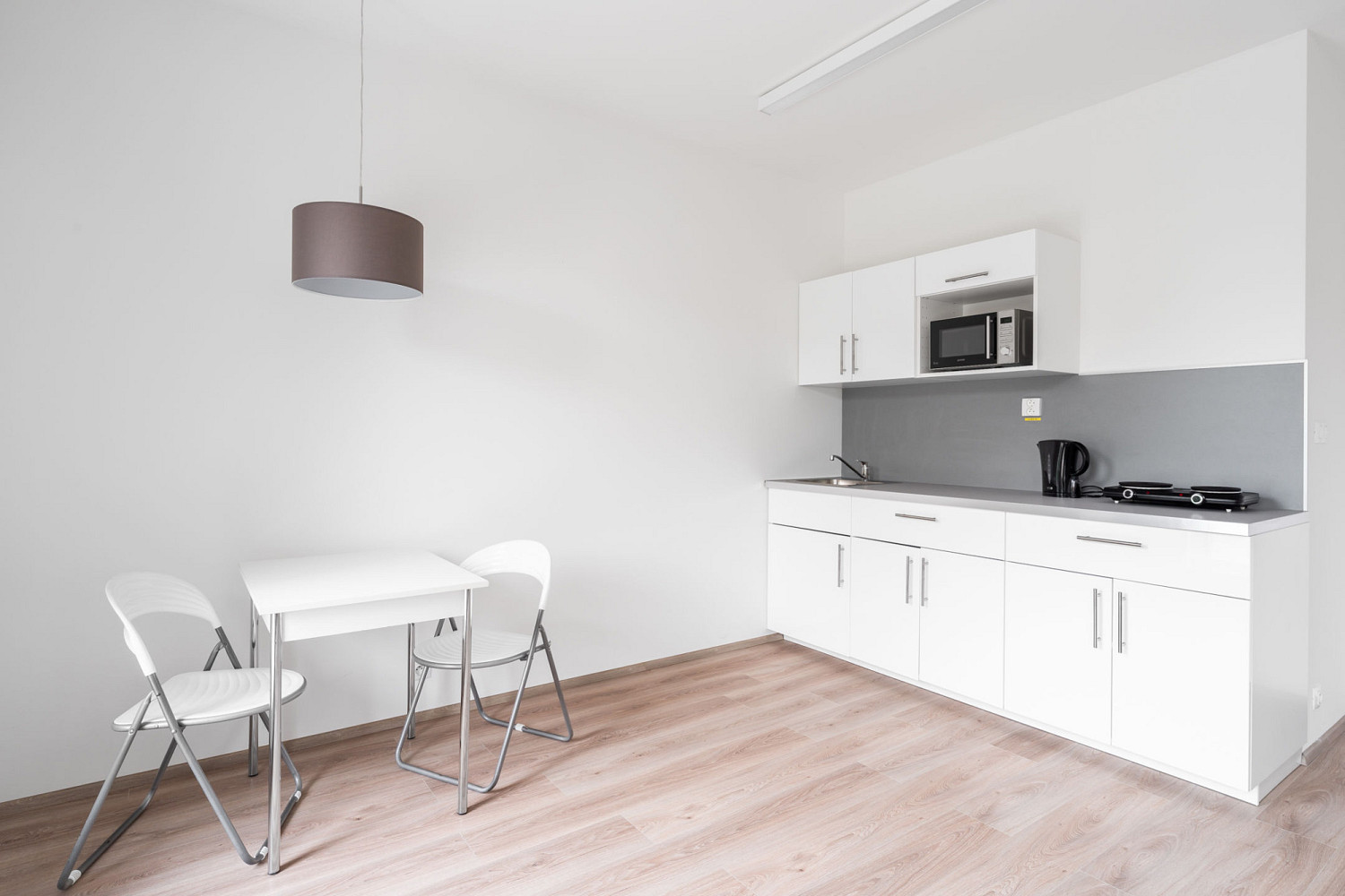 Pronájem bytu 1+kk 36 m² – fotografie 4
