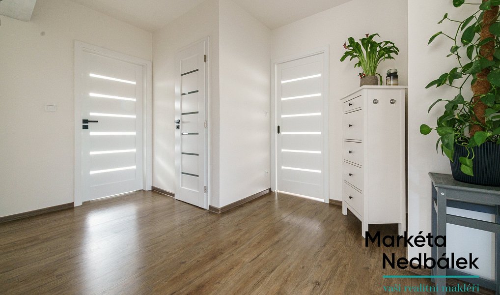 Prodej bytu 4+kk 111 m², Vsetín – náhled fotky 9