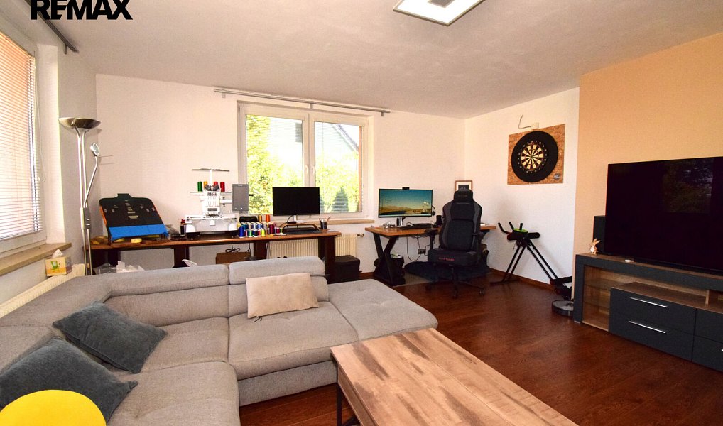 Prodej domu 222 m² s pozemkem 1 115 m², Oslov – náhled fotky 6