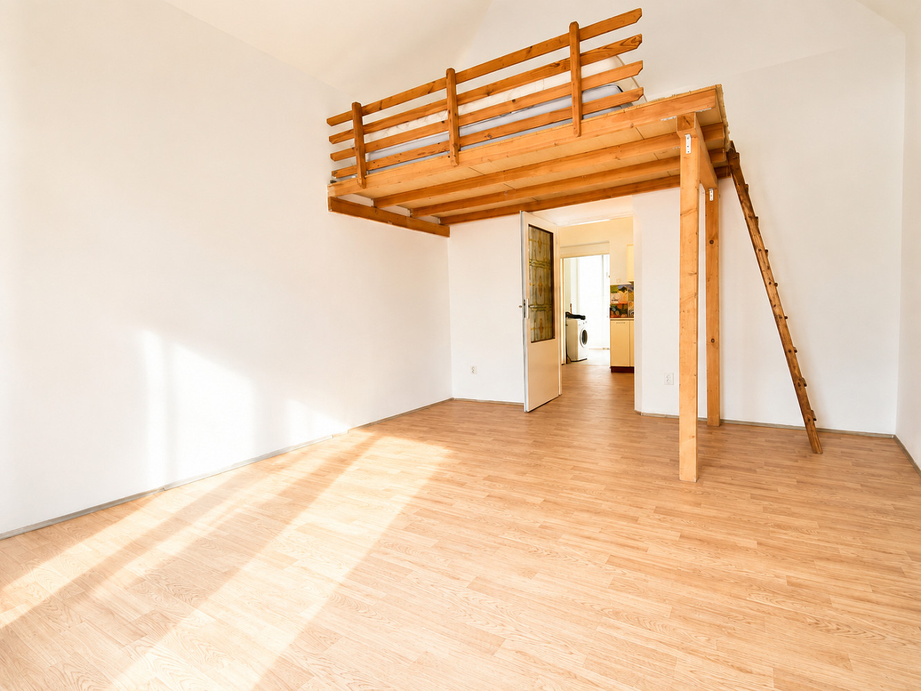 Pronájem bytu 1+1 38 m²