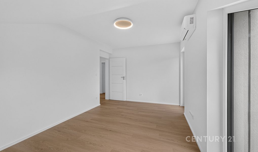 Prodej domu 150 m² s pozemkem 657 m², Kamenice – náhled fotky 15