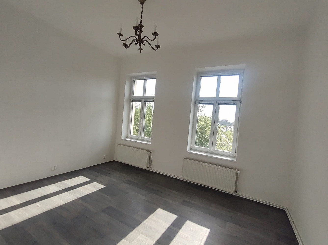 Pronájem bytu 2+1 66 m² – fotografie 3