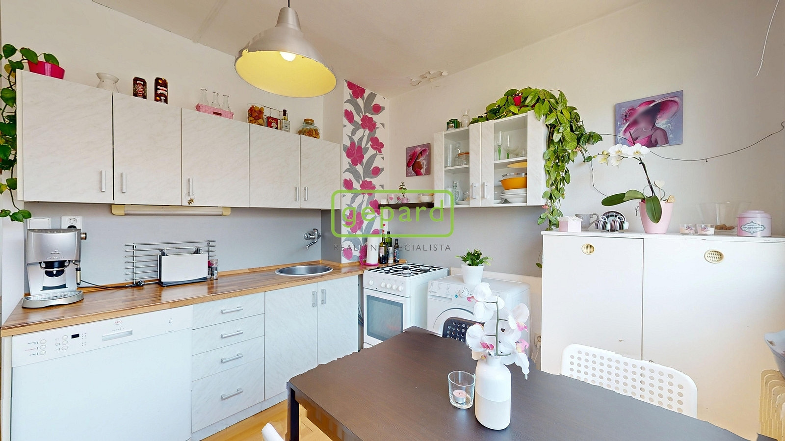Prodej bytu 2+1 63 m² — photo 2
