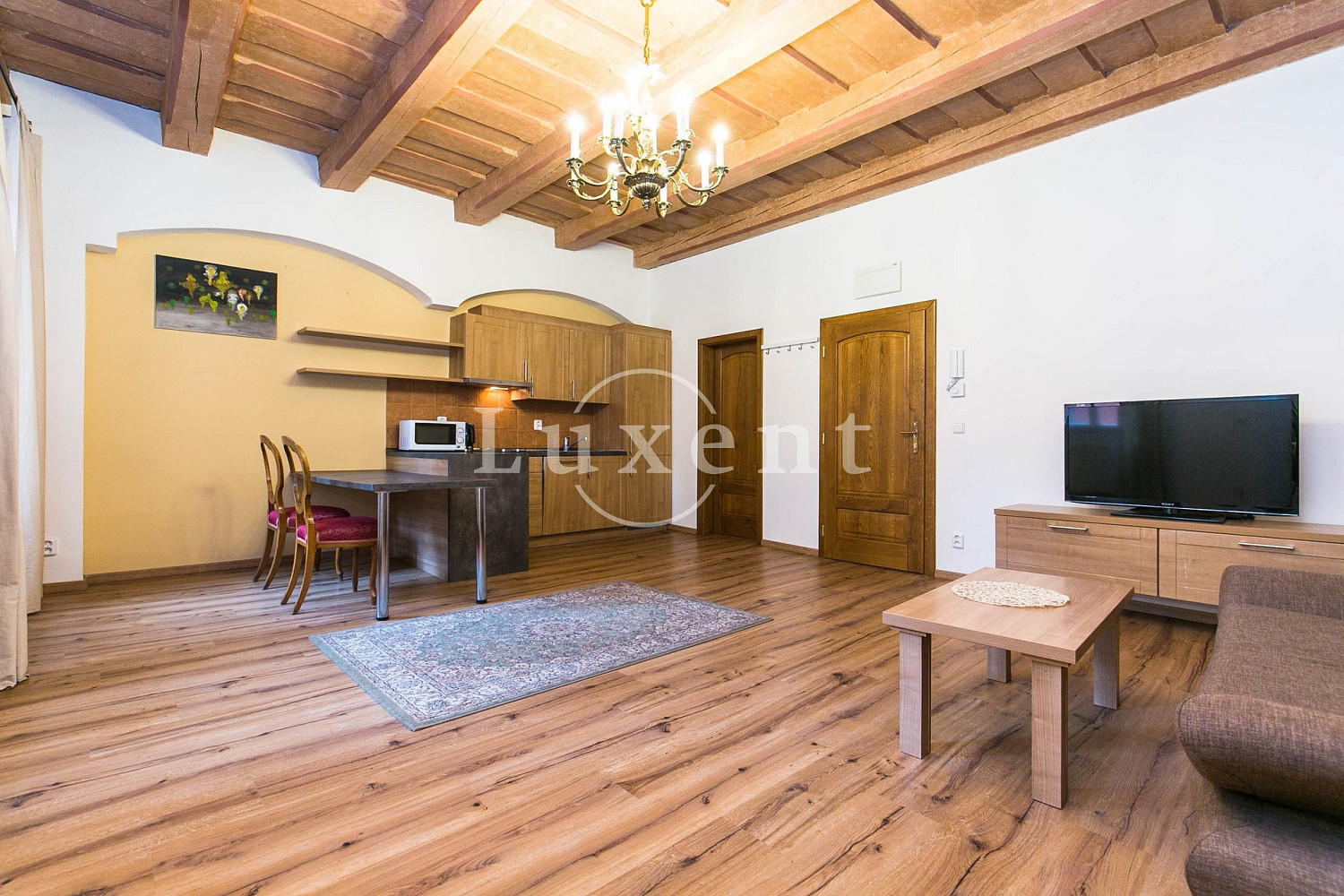 Pronájem bytu 2+kk 50 m² — photo 2