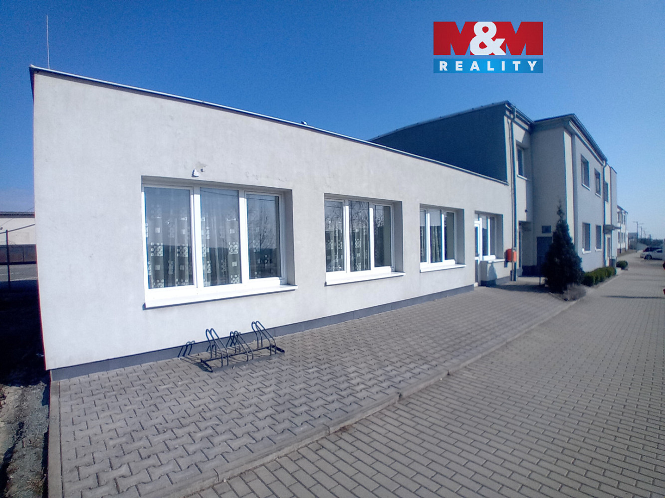 Pronájem obchodních prostor 90 m²