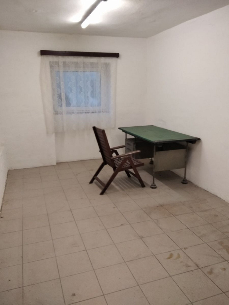 Pronájem skladovacích prostor 320 m²