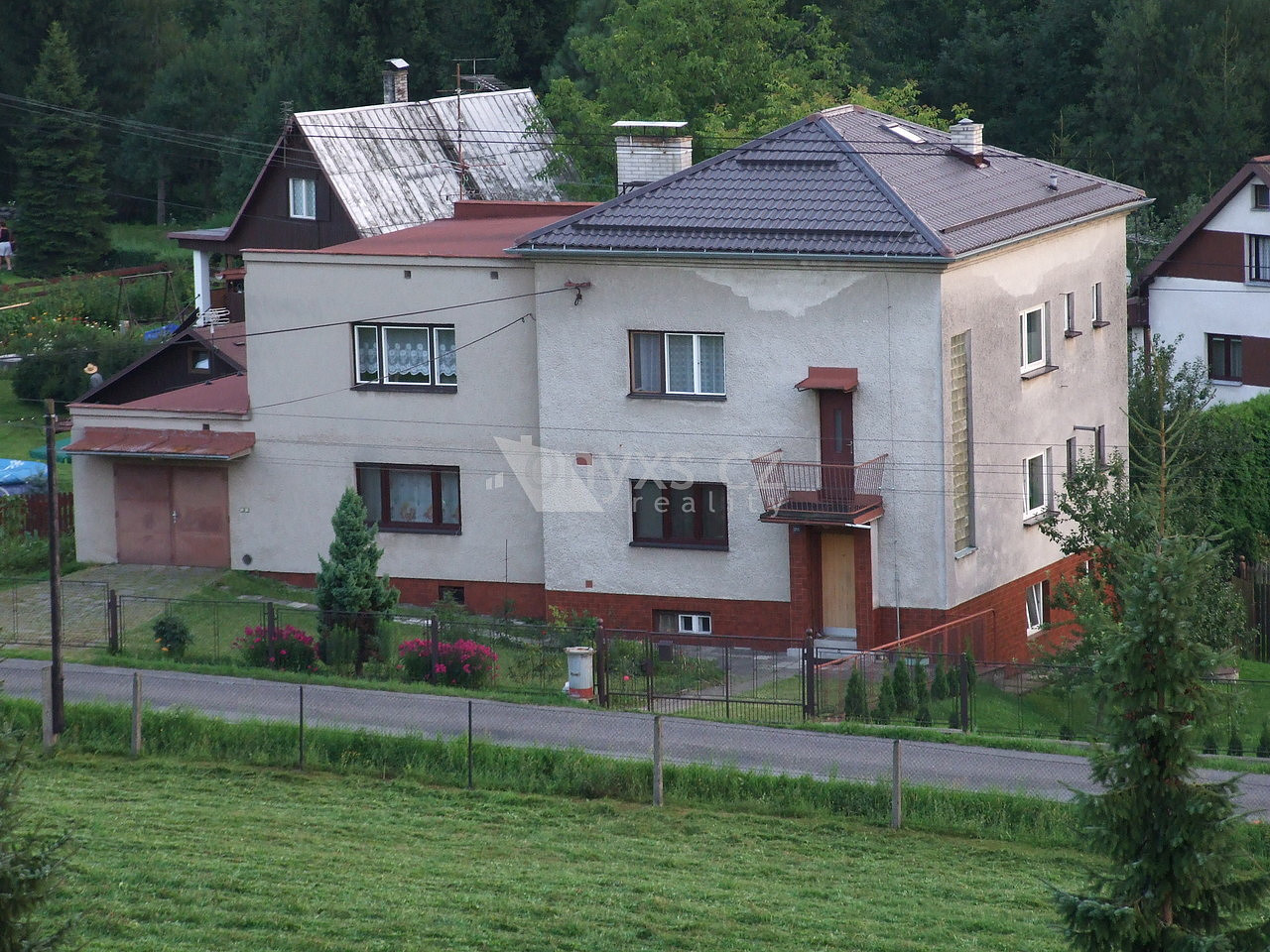 Prodej domu 240 m² s pozemkem 1 032 m² – fotografie 4