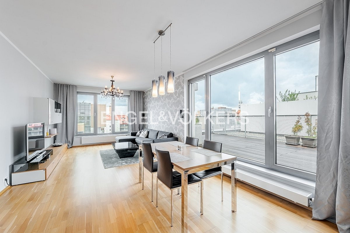 Pronájem bytu 3+kk 106 m²
