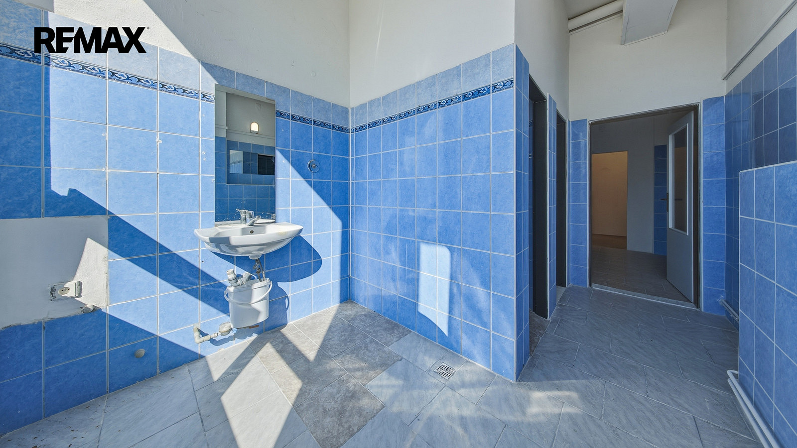 Pronájem obchodních prostor 48 m² — photo 5