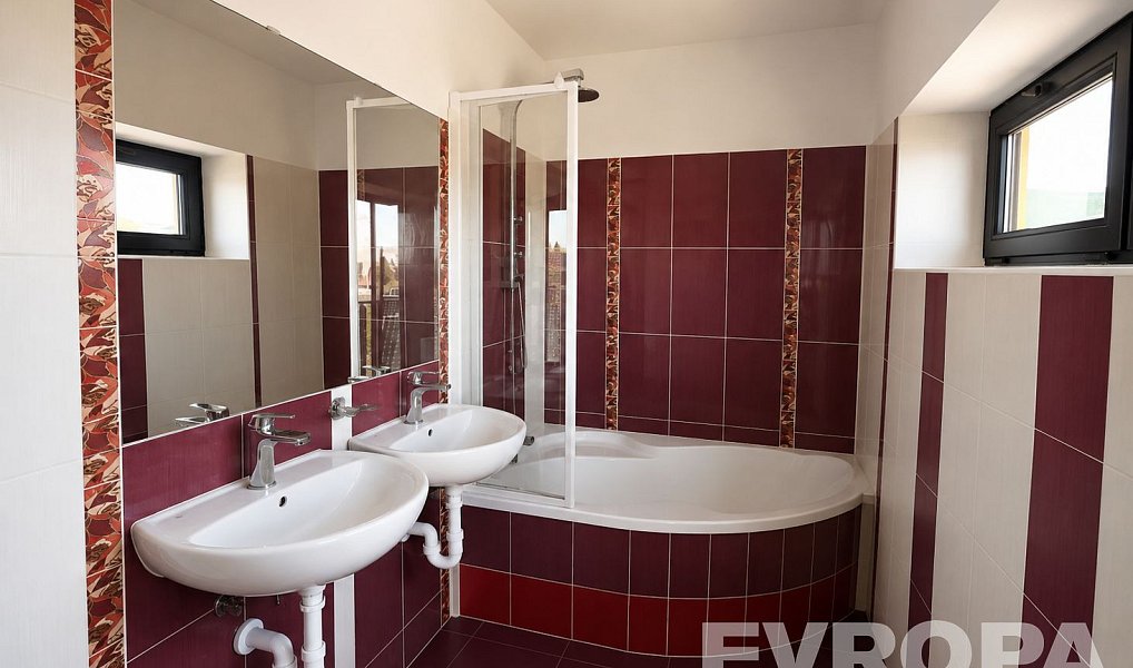 Pronájem bytu 3+kk 107 m², Opava – náhled fotky 14