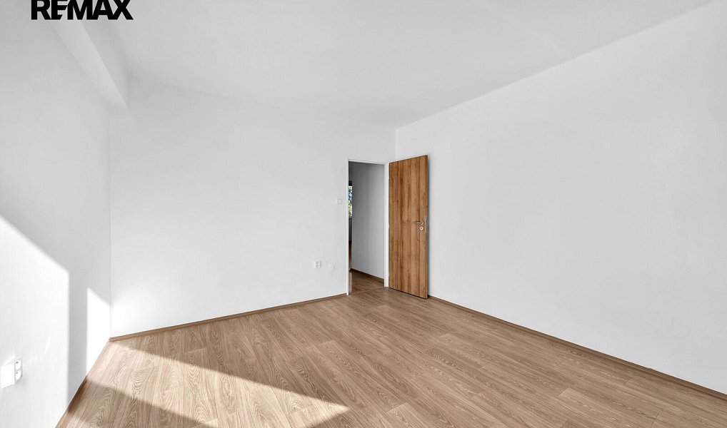 Pronájem bytu 3+kk 70 m², Nymburk – náhled fotky 14