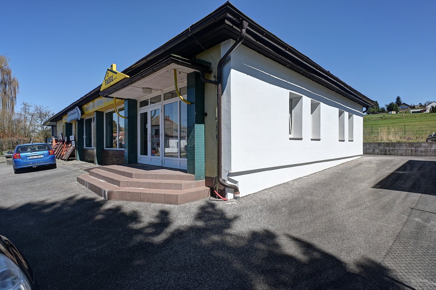 Prodej obchodních prostor 265 m²