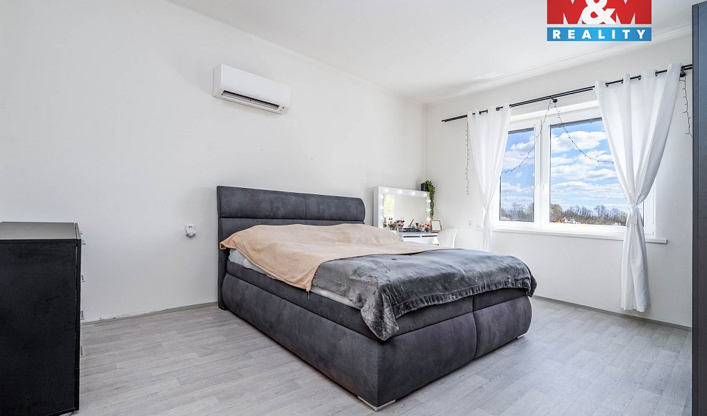Prodej nájemního domu, činžáku 280 m², Dymokury – náhled fotky 11