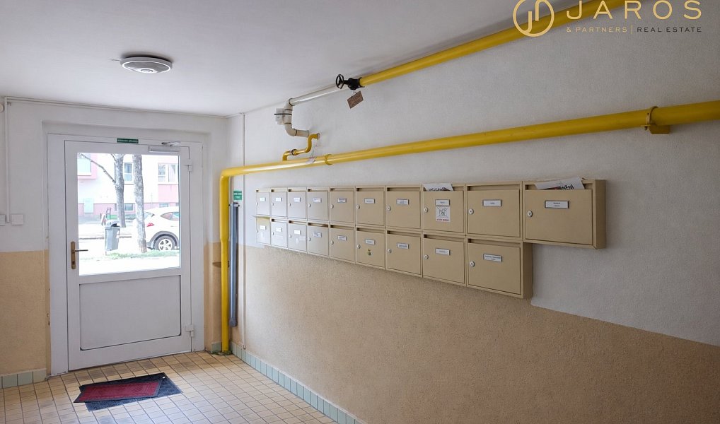 Prodej bytu 2+1 55 m², Kolín – náhled fotky 12