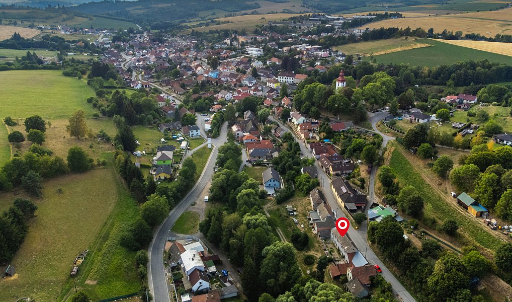 Prodej domu 240 m² s pozemkem 407 m², Kamenice – náhled fotky 16