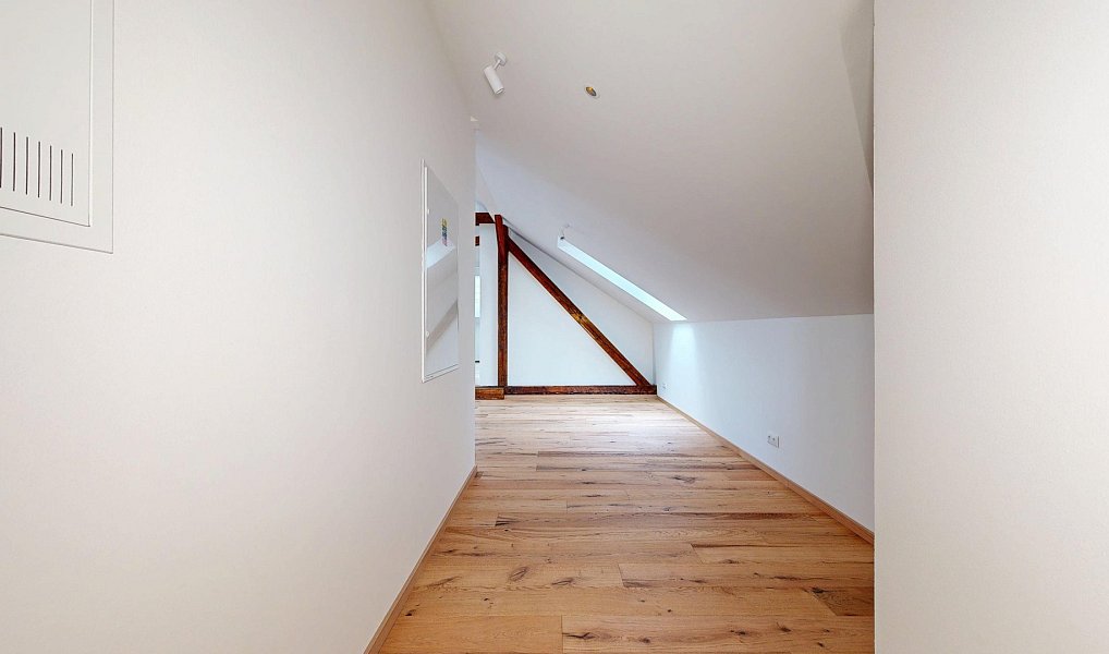 Pronájem bytu atypického 121 m², Jindřichův Hradec – náhled fotky 23