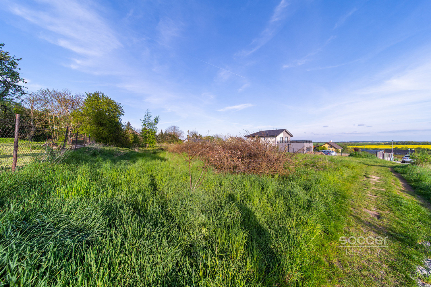 Prodej stavebního pozemku 2 813 m² - View 4