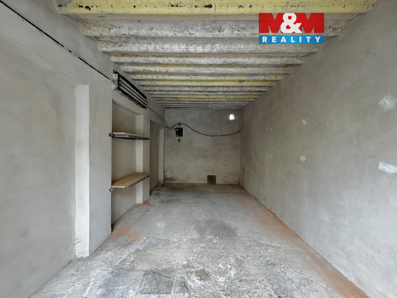 Pronájem garáže, 15 m2, brno, ul. sazenice