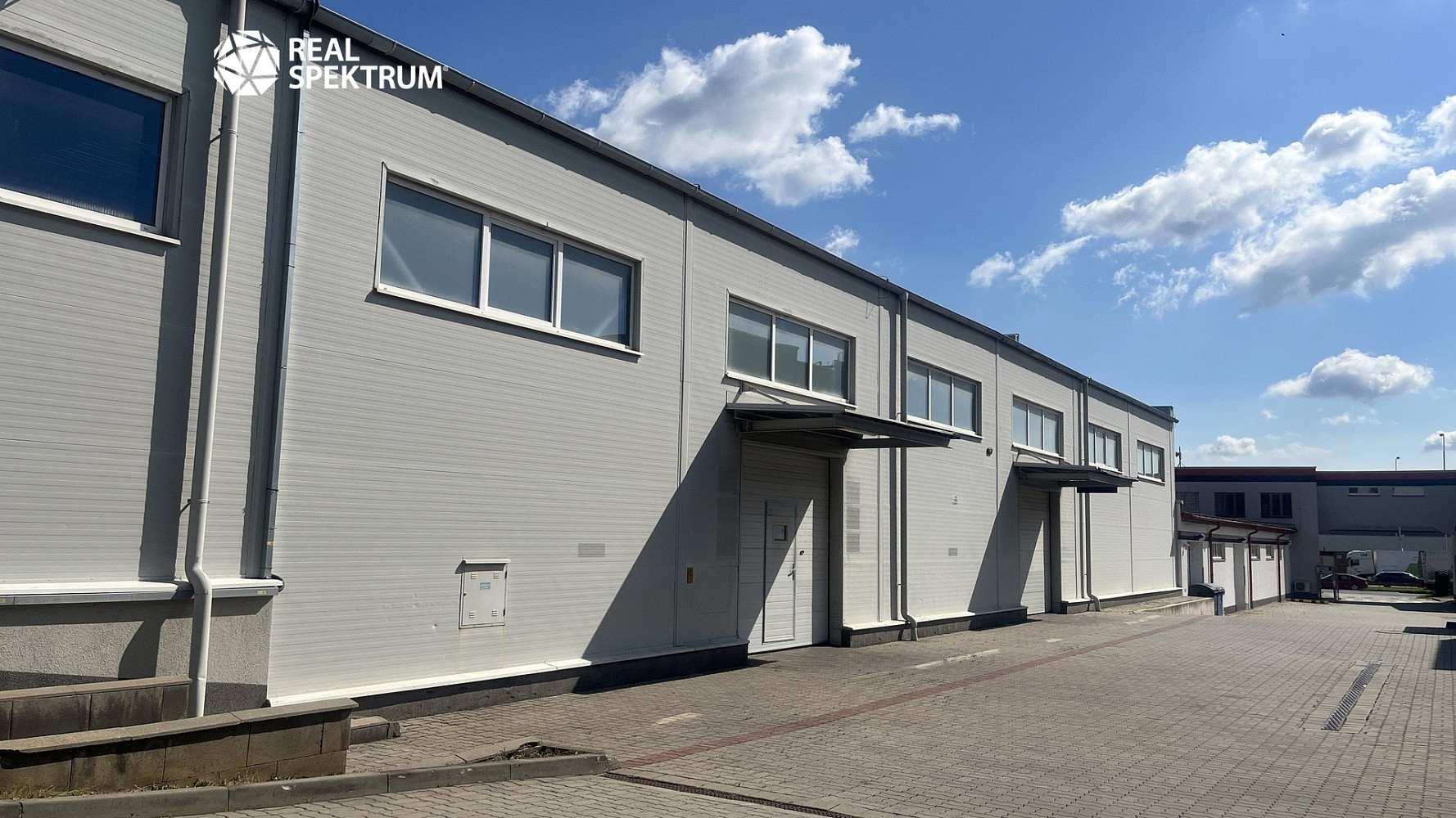 Pronájem skladovacích prostor 350 m² rezervováno