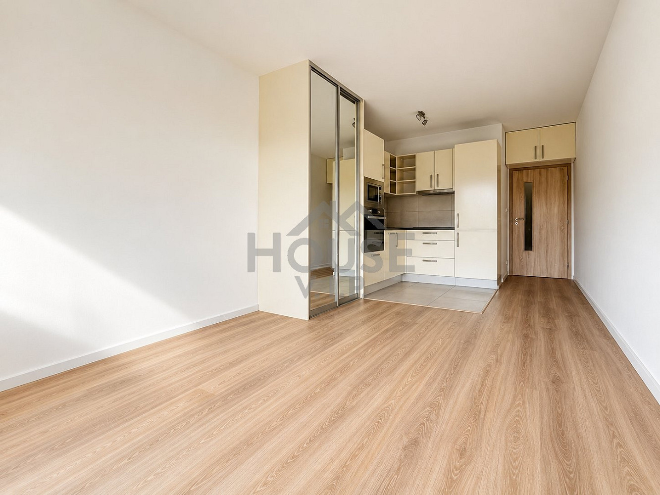 Prodej bytu 1+kk 27 m² – fotografie 2