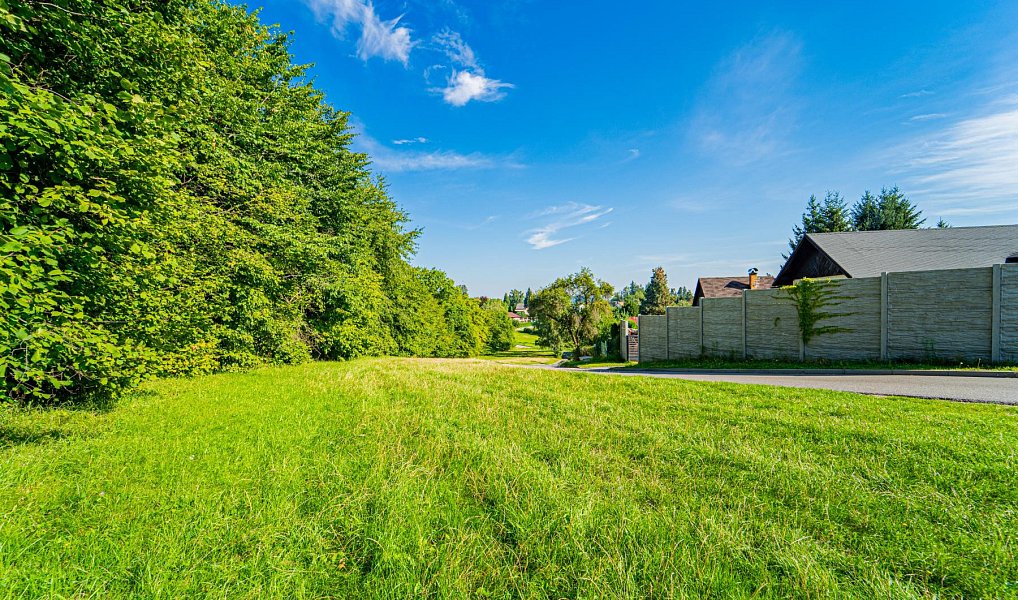 Prodej stavebního pozemku 1 062 m², Kamenice – náhled fotky 3