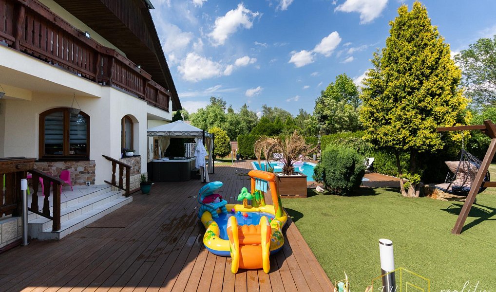 Prodej domu 400 m² s pozemkem 1 728 m², Mariánské Radčice – náhled fotky 13