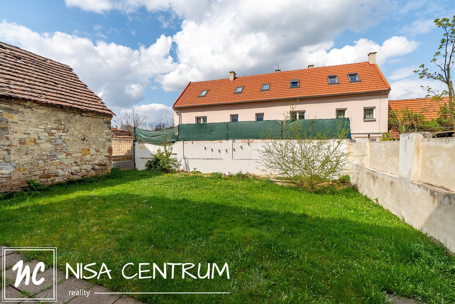 Prodej domu 460 m² s pozemkem 385 m² – další
