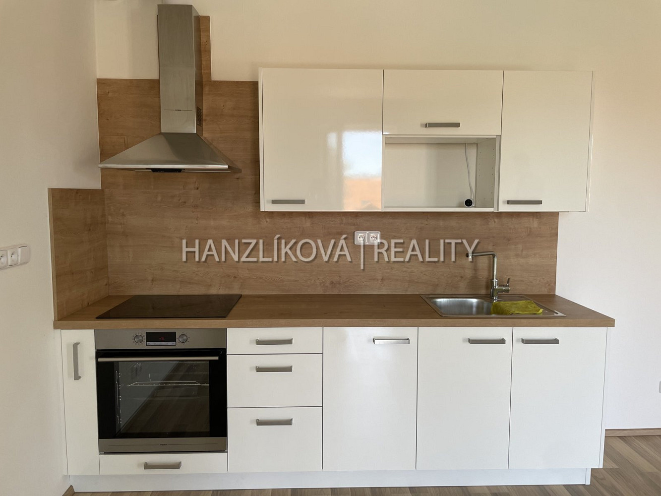 Pronájem bytu 2+kk 52 m²