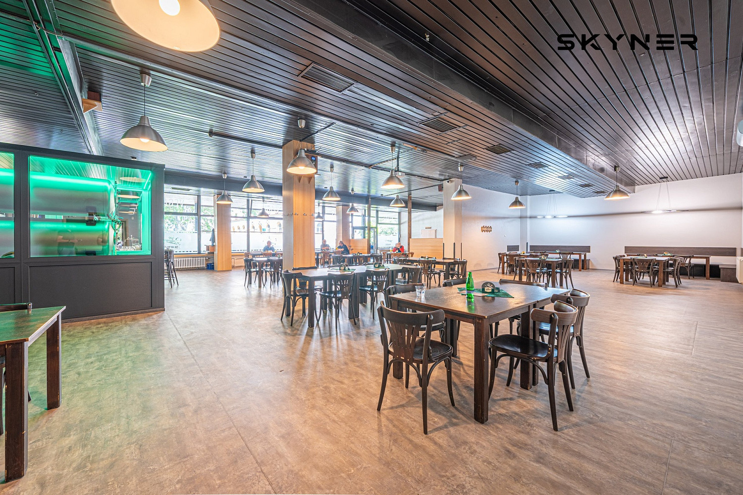 Prodej obchodních prostor 2 000 m² – fotografie 5