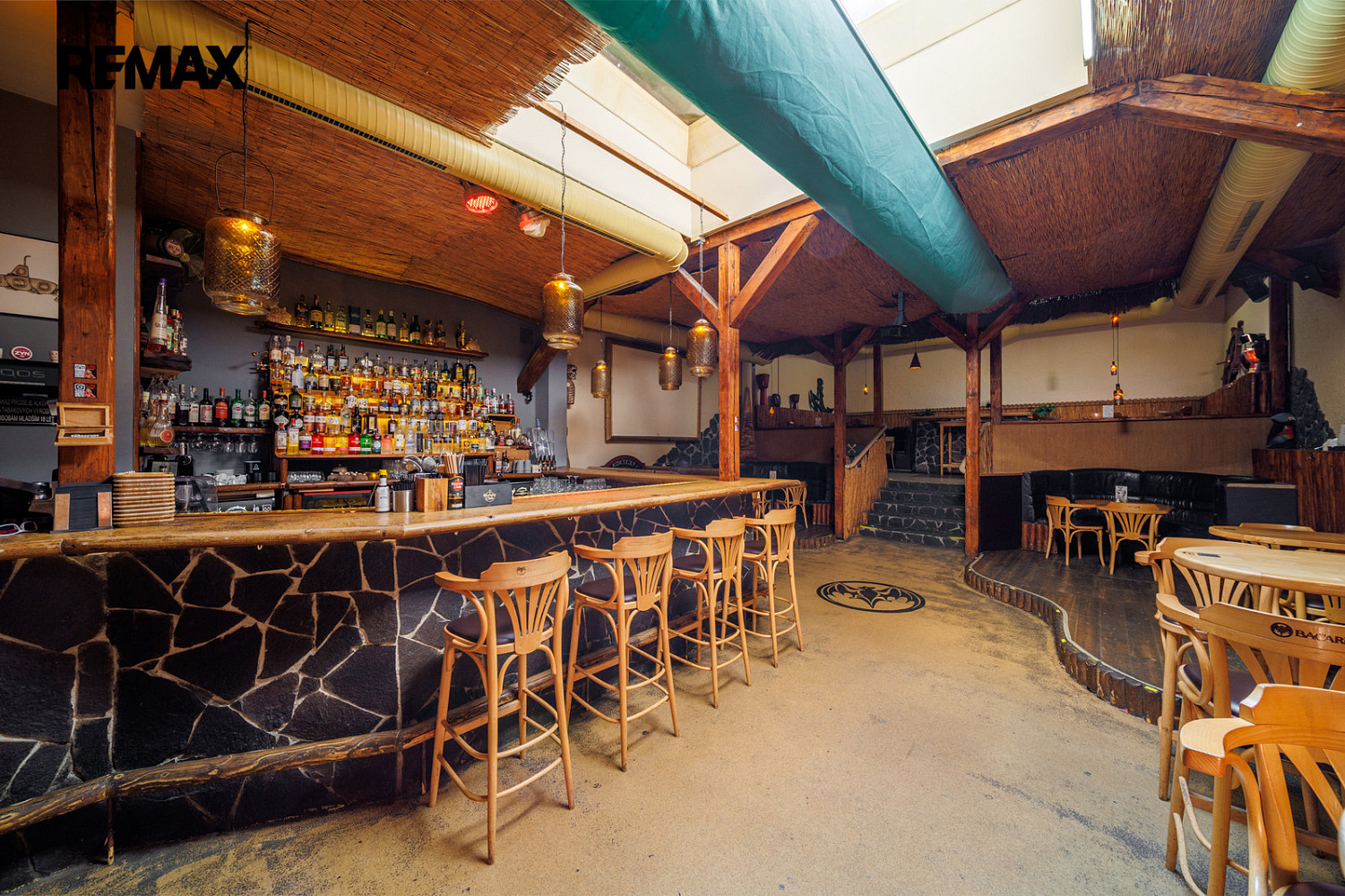 Prodej restaurace 275 m² — photo 2