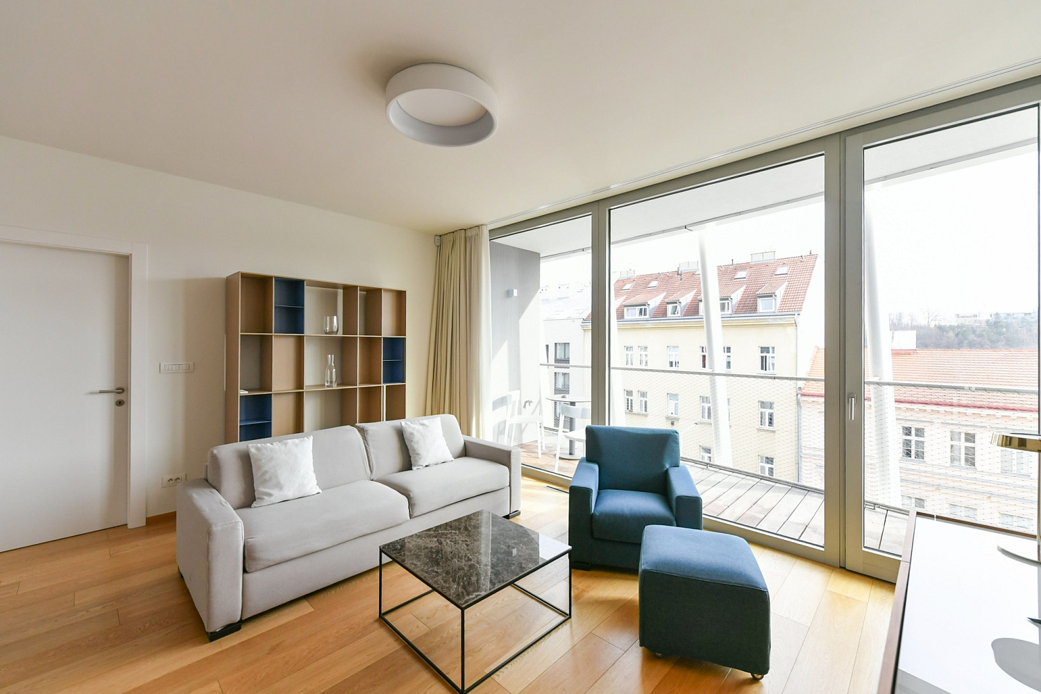 Pronájem bytu 2+kk 62 m² – fotografie 2