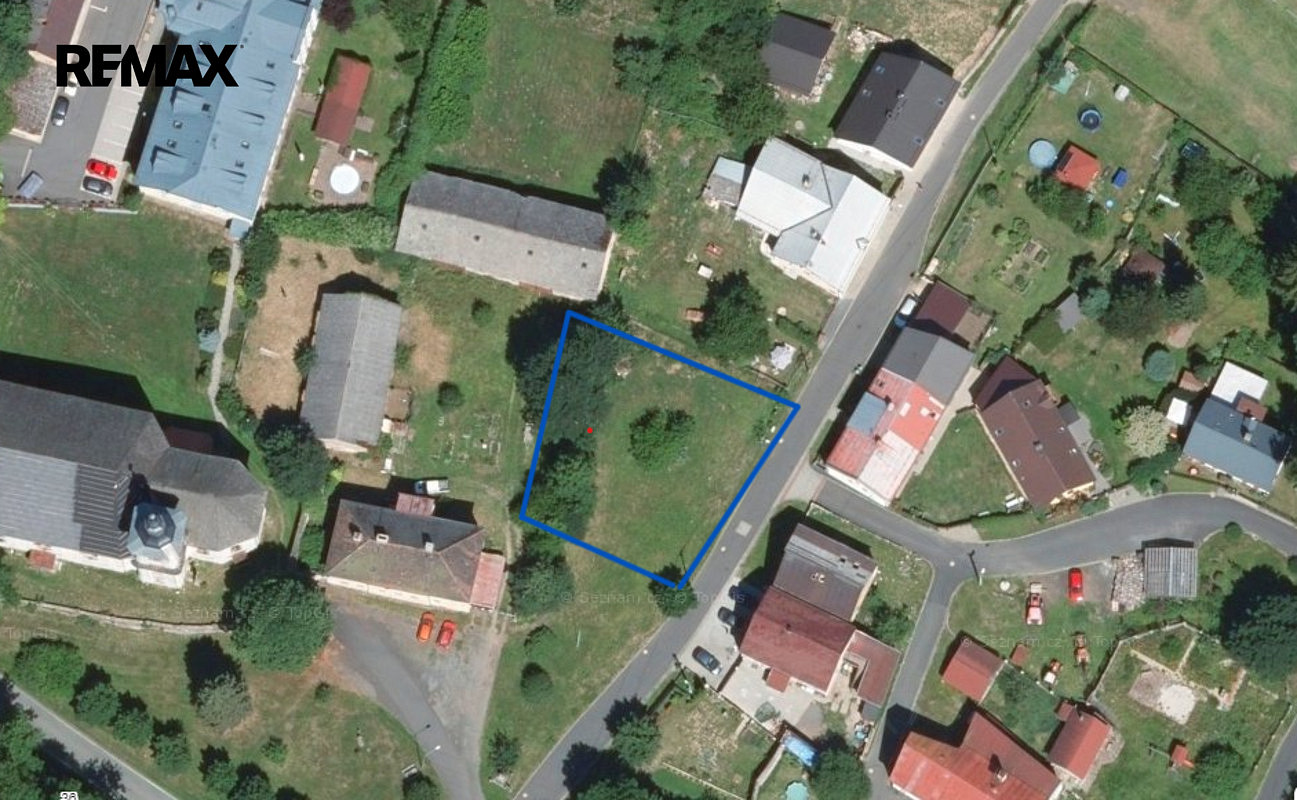 Prodej stavebního pozemku 563 m² — photo 2