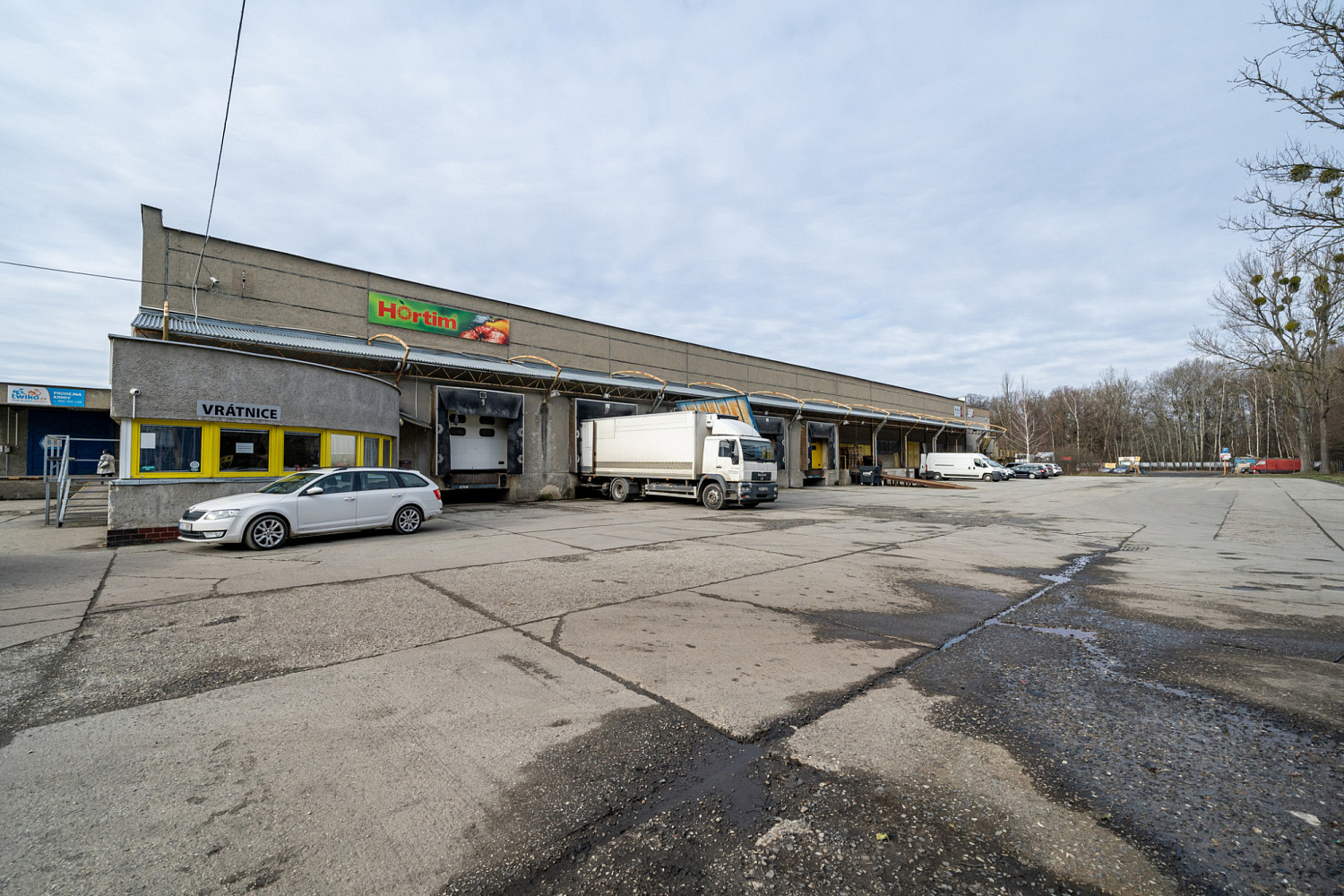 Pronájem kanceláře 25 m² – fotografie 3