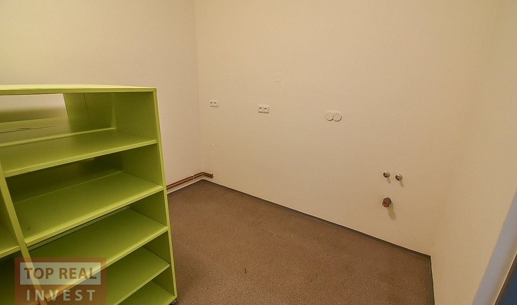 Pronájem skladovacích prostor 889 m², Troubky-Zdislavice – náhled fotky 21