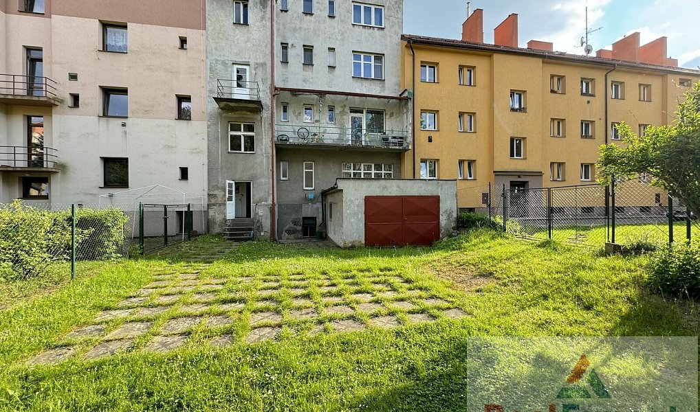 Prodej nájemního domu, činžáku 430 m², Turnov – náhled fotky 2