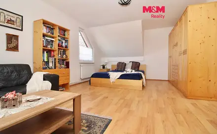 Pronájem bytu 2+kk 50 m², U Školky, Nupaky, okres Praha-východ