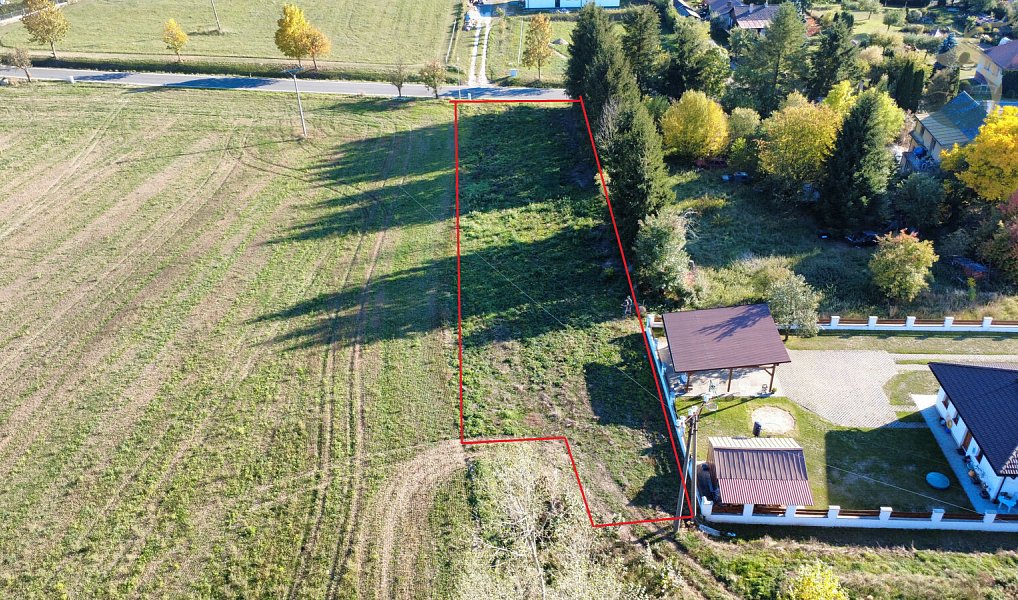 Prodej stavebního pozemku 1 393 m², Žichovice – náhled fotky 2