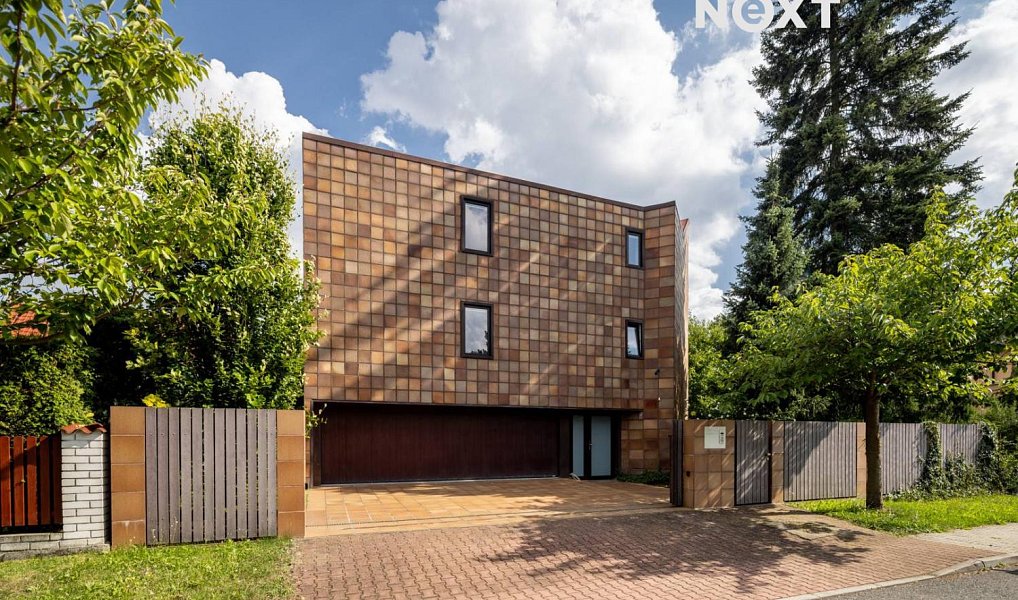 Prodej domu 417 m² s pozemkem 815 m², Praha – náhled fotky 22