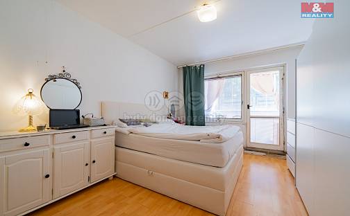 Prodej bytu 3+1 76 m², Sportovní, Loket, okres Sokolov